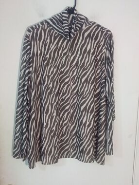 Wynne Layers Zebra Print Long Sleeve Top 2X Plus New NWOT